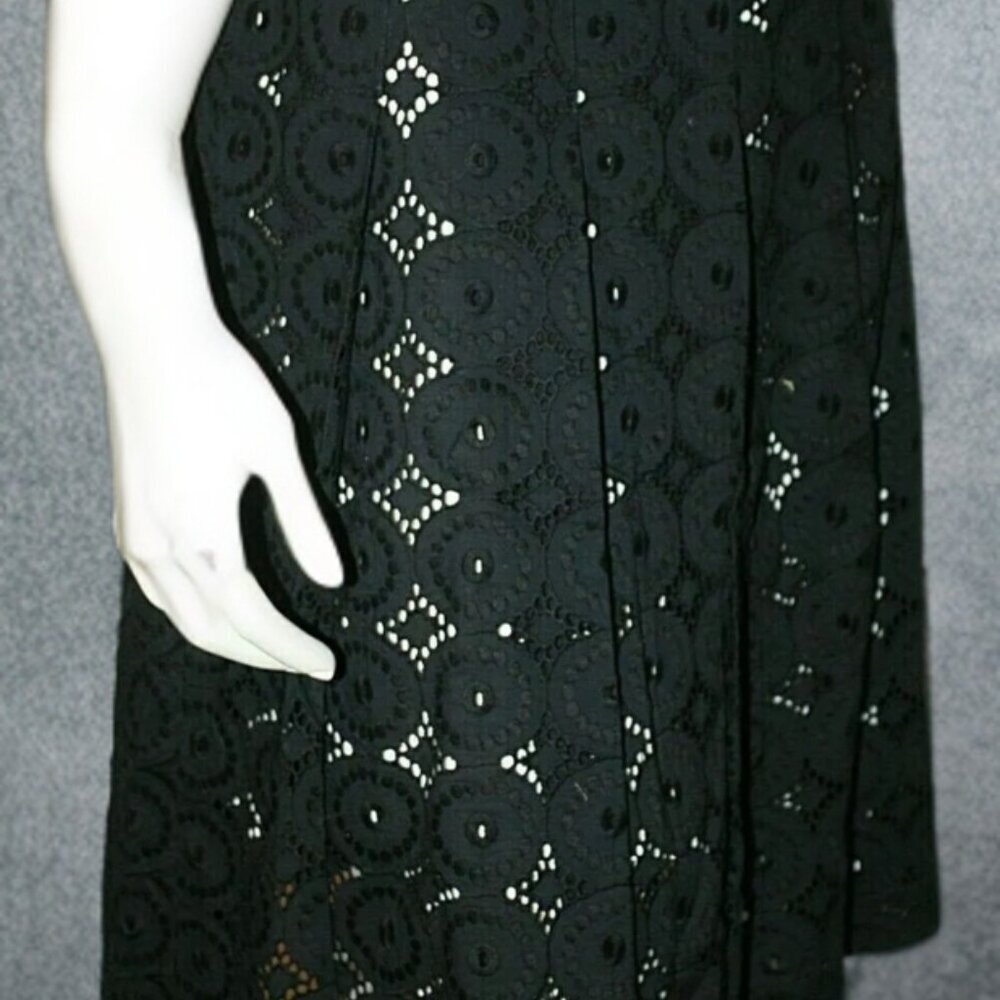 Banana Republic Black Crochet Lace A-Line Skirt - Size 6 - Picture 5 of 6
